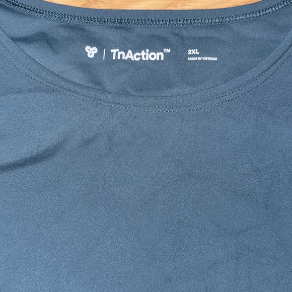 Aritzia TnAction Muscle Tank Size 2XL - Picture 2 of 3